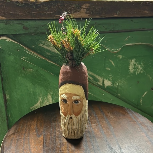 Vintage Santa woodland themed with greenery and bell. Ceramic approximately 10” - Picture 1 of 4